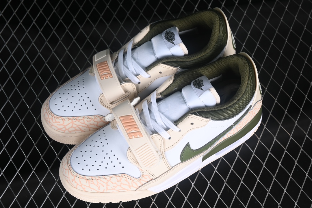 💰200真标💰240公司级💰280纯原
Air Jordan Legacy AJ312 Low 龙年限定 魔术贴三合一板鞋 FZ4358-100
尺码:36 36.5 37.5 38 38.5 39 40 40.5 41 42 42.5 43 44 44.5 45 46 G.C3