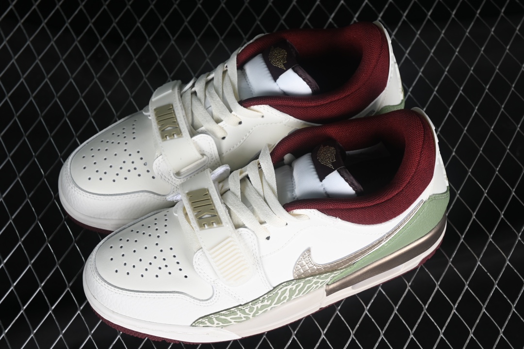 💰200真标💰240公司级💰280纯原
Air Jordan Legacy AJ312 Low 龙年限定 魔术贴三合一板鞋 FZ5047-120
#抄底价跑量专供 头层皮鞋头材料打造 版型皮料与官方一致 断码补货快 长期供应
尺码:35.5 36 36.5 37.5 38 38.5 39 40 40.5 41 42 42.5 43 44 44.5 45 46 B.D4