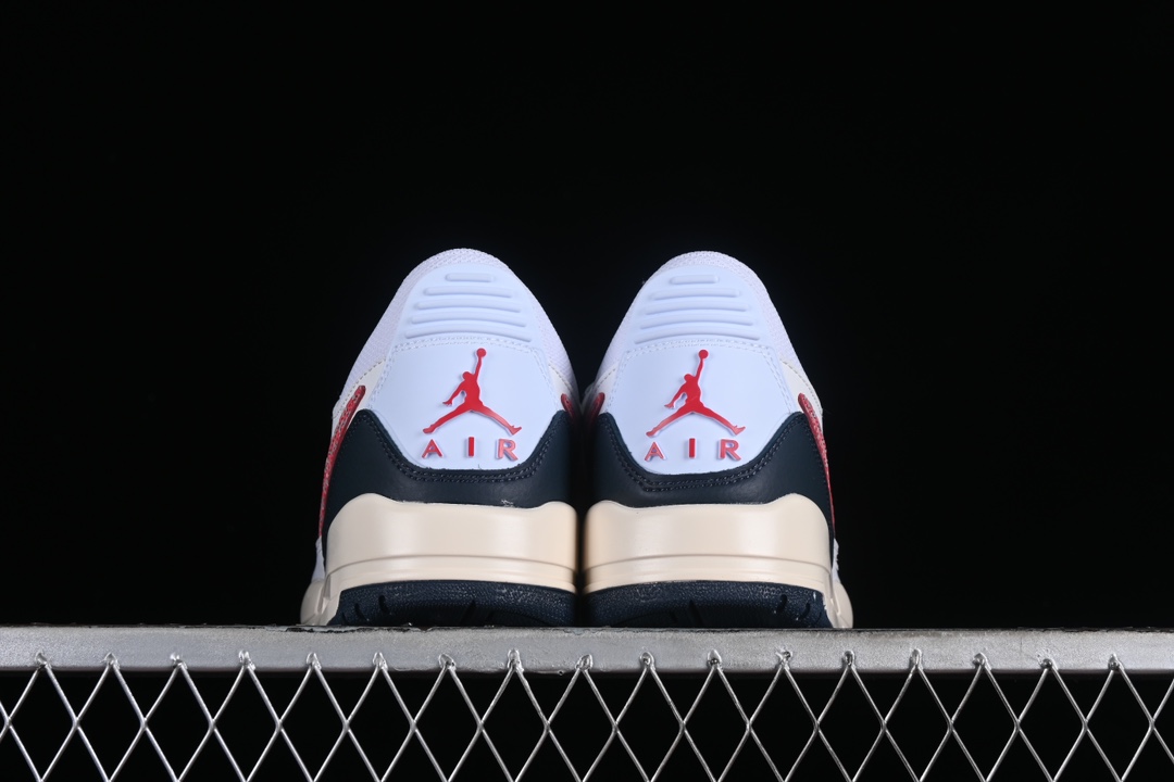 💰200真标💰240公司级💰280纯原
Air Jordan Legacy AJ312 Low 头层魔术贴三合一板鞋 FZ4358-100
尺码:36 36.5 37.5 38 38.5 39 40 40.5 41 42 42.5 43 44 44.5 45 46 ZZC3