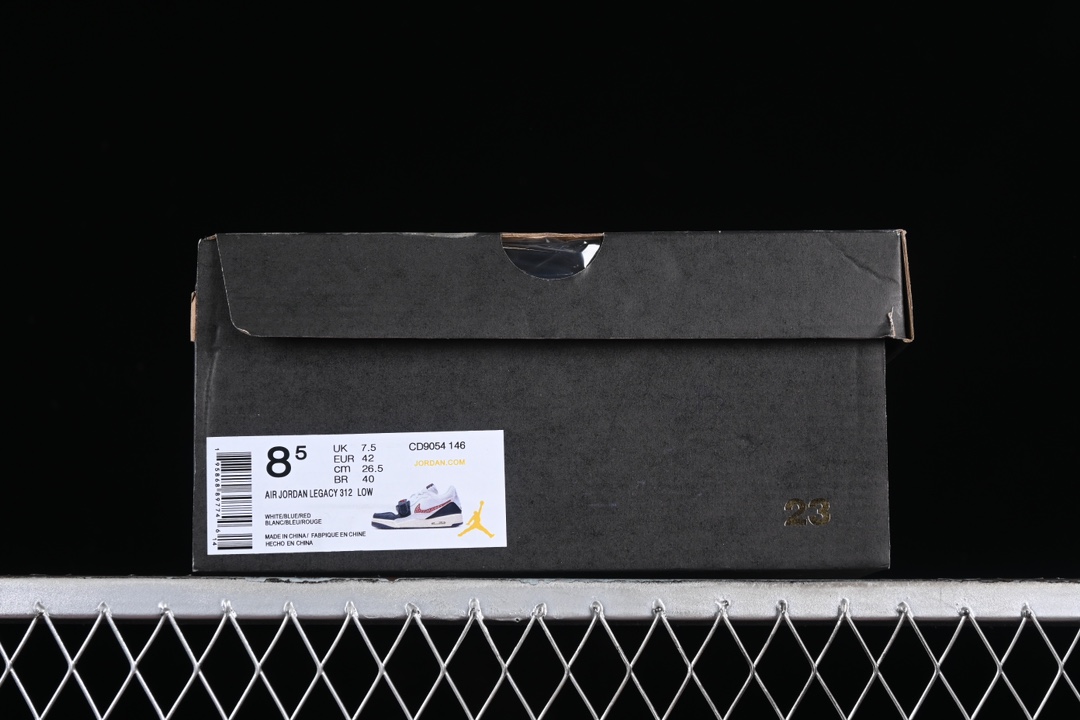 💰200真标💰240公司级💰280纯原
Air Jordan Legacy AJ312 Low 头层魔术贴三合一板鞋 FZ4358-100
尺码:36 36.5 37.5 38 38.5 39 40 40.5 41 42 42.5 43 44 44.5 45 46 ZZC3
