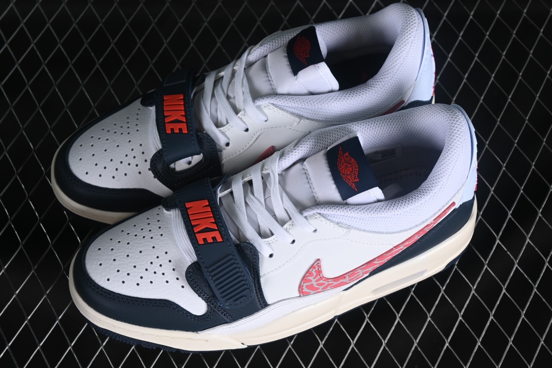 💰200真标💰240公司级💰280纯原
Air Jordan Legacy AJ312 Low 头层魔术贴三合一板鞋 FZ4358-100
尺码:36 36.5 37.5 38 38.5 39 40 40.5 41 42 42.5 43 44 44.5 45 46 ZZC3