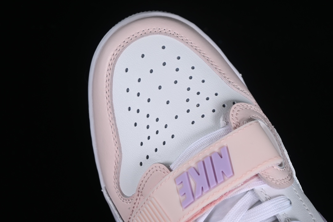 💰200真标💰240公司级💰280纯原
Air Jordan Legacy AJ312 Low 头层 魔术贴三合一板鞋 HF0747-151
尺码:36 36.5 37.5 38 38.5 39 40 40.5 41 42 42.5 43 44 44.5 45 46 ZZC3