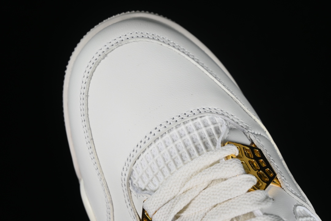 💰280公司级💰380纯原
Air Jordan 4 Retro "Metallic Gold" AJ4 乔4米白金 AQ9129-170
#整体采用大面积白色皮革覆面,金扣点缀,有点儿 OW x Air Jordan 4 的味道了。鞋舌处的飞人 Logo 以压印形式呈现,而非传统的贴布。
尺码:36 36.5 37.5 38 38.5 39 40 40.5 41 42 42.5 43 44 44.5 45 46 47.5 LTD4
