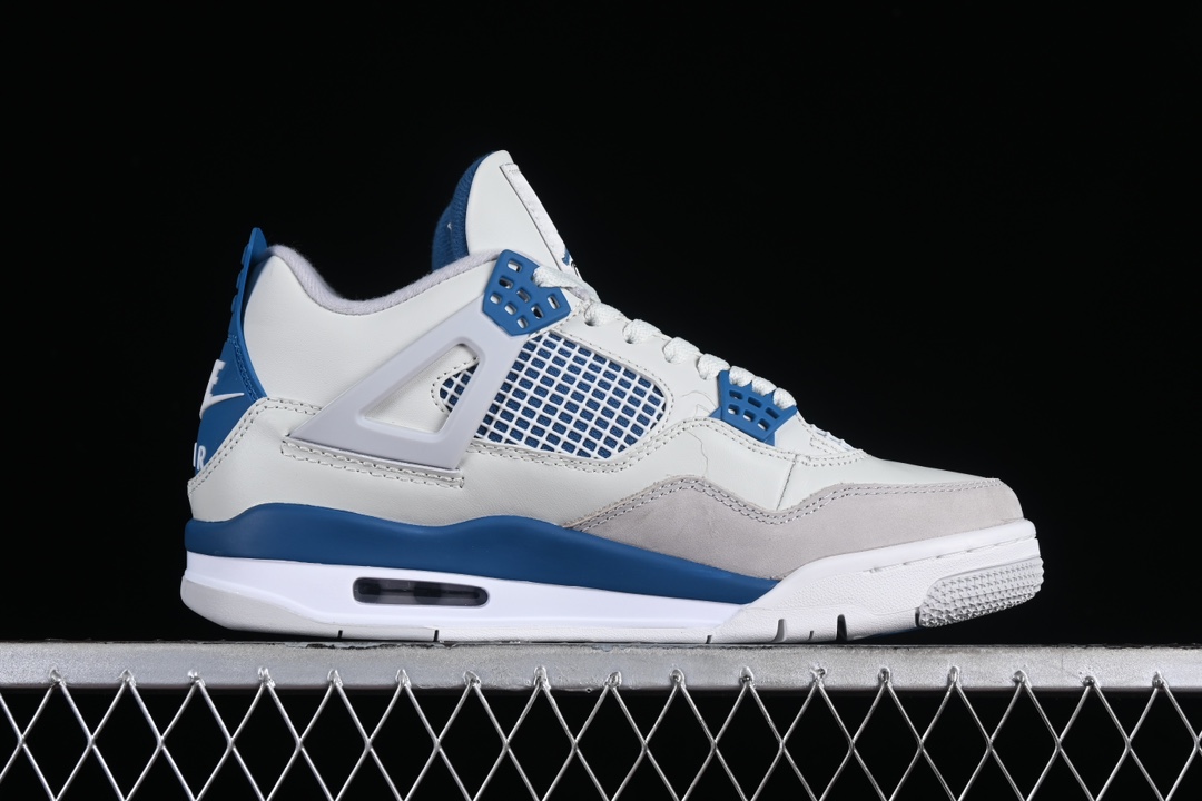 特价🉐️280
Air Jordan 4 Retro "Military Blue" AJ4 乔4白蓝灰元年配色 FV5029-141
#采用经典的白色、军蓝色和中性灰色为配色方案,以白色皮革鞋面,鞋头采用中性灰色覆面,鞋眼、中底、鞋跟片和鞋舌上的Jumpman标志均采用军蓝色撞色设计,最后以白色、蓝色和灰色橡胶外底,鞋跟搭配白色“Nike Air”Logo完善设计。
尺码:40 40.5 41 42 42.5 43 44 44.5 45 46 47.5 3.D4