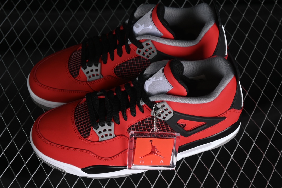 💰190真标💰280公司级💰380纯原
Air Jordan 4 Retro "Toro Bravo" AJ4 乔4愤怒公牛 308497-603
尺码：40 40.5 41 42 42.5 43 44 44.5 45 46 47.5 P.D4
