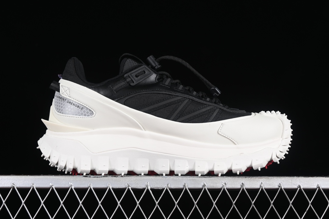 💰500纯原
Moncler 盟可睐/蒙口 Trailgrip GTX 抗撕裂材质山地户外鞋 M00100M2058
#鞋身采用Cordura防撕裂尼龙/Gore-Tex防水材质 中底内置全掌碳板 支撑性能拉满 侧边3M反光带
#大底采用RB MD 碳板 TPU 五层分离组合 鞋底搭载Vibram外底提供超强的抓地力和防滑性能 原装大盒包装 内赠Moncler徽章防层袋一副
尺码:36 36.5 37.5 38 38.5 39 40 40.5 41 42 42.5 43 44 44.5 45 46 X.E5