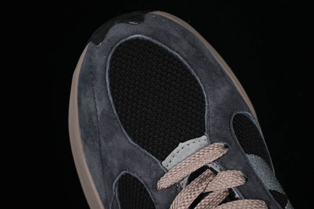 💰280纯原
New Balance 新百伦运动系列复古跑鞋 UWRPDCST
#原楦开发版型 采用环保纤维革拼接透气网眼衬垫织物鞋面材质 T-Beam大底提供足步弓支撑，保持步态稳定 后跟搭载外露缓震胶！
尺码：36 37 37.5 38 38.5 39.5 40 40.5 41.5 42 42.5 43 44 45 9.D4