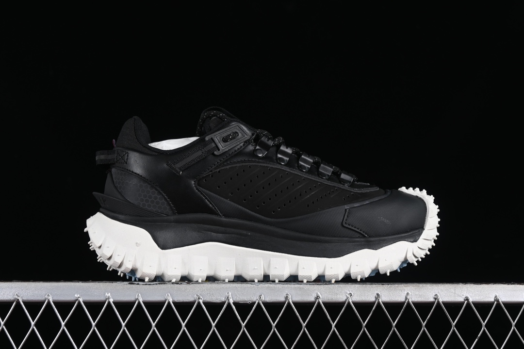 💰500纯原
Moncler 盟可睐/蒙口 Trailgrip GTX 抗撕裂材质山地户外鞋 M00050M3211
#鞋身采用Cordura防撕裂尼龙/Gore-Tex防水材质 中底内置全掌碳板 支撑性能拉满 侧边3M反光带
#大底采用RB MD 碳板 TPU 五层分离组合 鞋底搭载Vibram外底提供超强的抓地力和防滑性能 原装大盒包装 内赠Moncler徽章防层袋一副
尺码:36 36.5 37.5 38 38.5 39 40 40.5 41 42 42.5 43 44 44.5 45 46 X.E5
