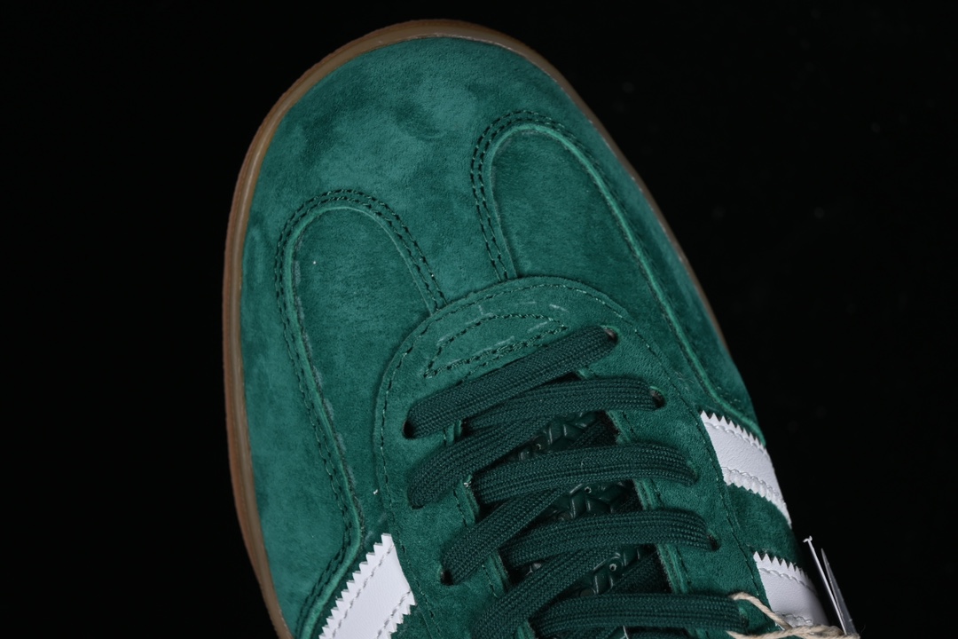 💰240纯原
Ad Originals Gazelle Indoor IG1596 三叶草复古休闲防滑耐磨低帮板鞋
尺码：35 36 36.5 37 38 38.5 39 40 40.5 41 42 42.5 43 44 44.5 45 N.D4