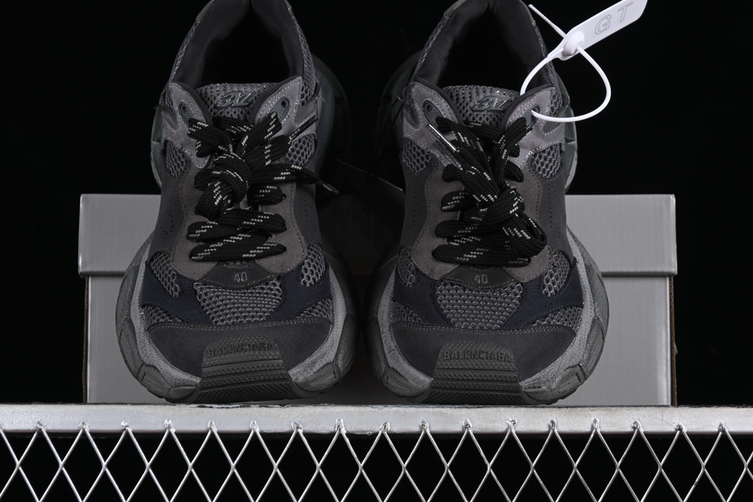 💰360纯原
Balenciaga Phantom Sneaker 官方同步 巴黎世家 十代潮流跑鞋 W3XLI1819
尺码：35 36 37 38 39 40 41 42 43 44 45 46 偏大一码 HCD4