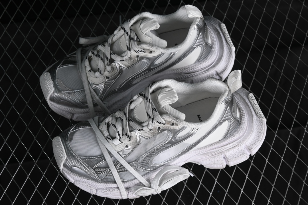 💰420纯原
Balenciaga Phantom Sneaker 官方同步 巴黎世家全新十代潮流跑鞋 W3XL59049
尺码：35 36 37 38 39 40 41 42 43 44 45 46 3.E5