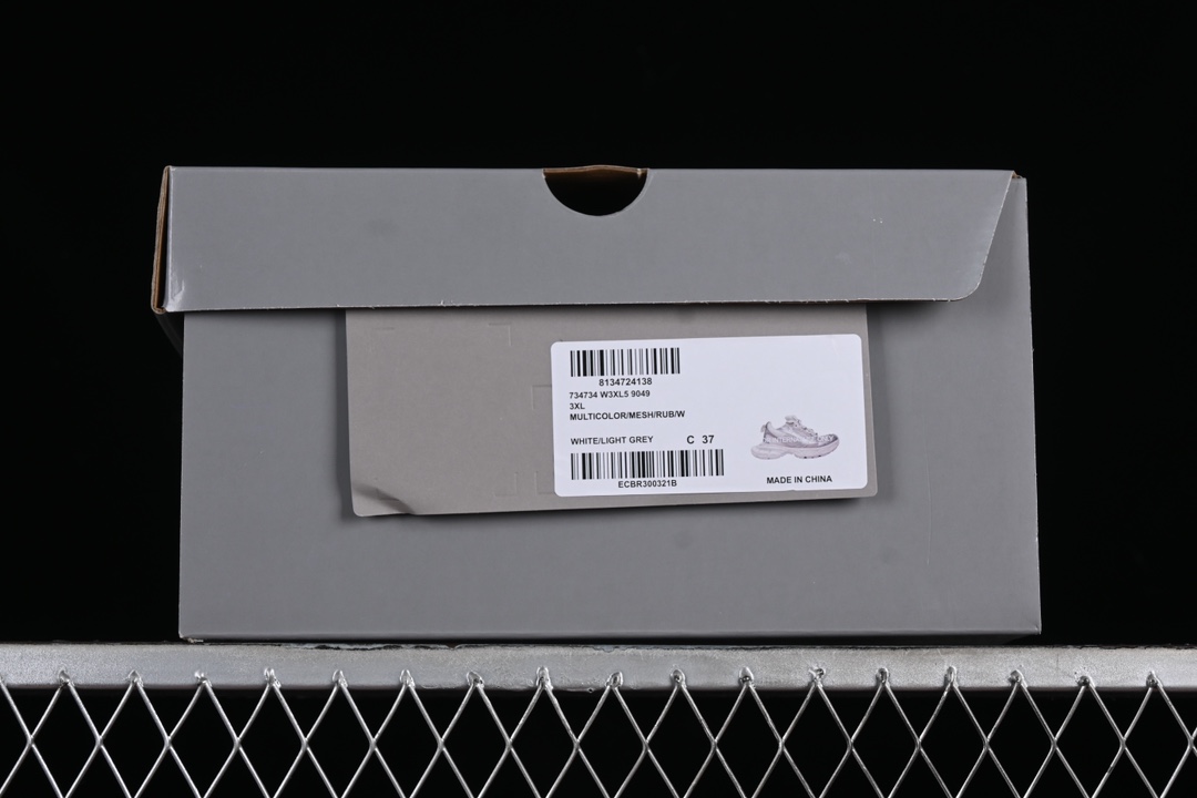 💰420纯原
Balenciaga Phantom Sneaker 官方同步 巴黎世家全新十代潮流跑鞋 W3XL59049
尺码：35 36 37 38 39 40 41 42 43 44 45 46 3.E5