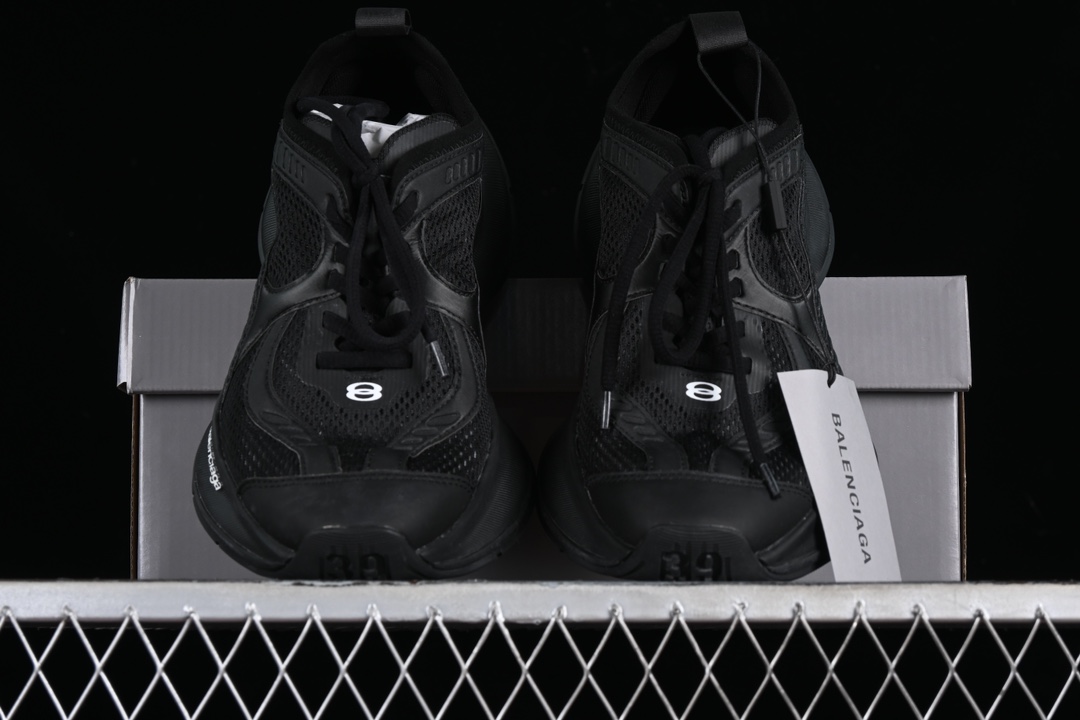💰360纯原
 Balenciaga Circuit 巴黎世家 超轻做旧印花圆头时尚潮流休闲鞋 WFLGY1000
尺码：35 36 37 38 39 40 41 42 43 44 45 46 HCD4