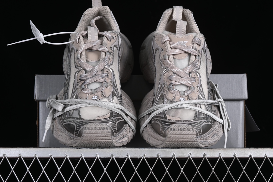 💰440纯原
Balenciaga Phantom Sneaker 官方同步 巴黎世家全新十代潮流跑鞋 W3XL50311
尺码：35 36 37 38 39 40 41 42 43 44 45 46 3.E5