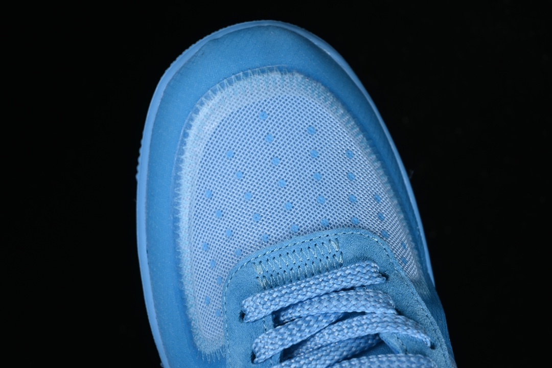 💰320纯原
Off White x Nk Air Force 1 Low OW 联名透明蓝 空军一号低帮休闲板鞋 AO4606-400
#原装网纱 鞋面工整无皱褶 原厂高频及Swoosh材质 原厂鞋垫+背胶
尺码:36 36.5 37.5 38 38.5 39 40 40.5 41 42 42.5 43 44 44.5 45 X.D4