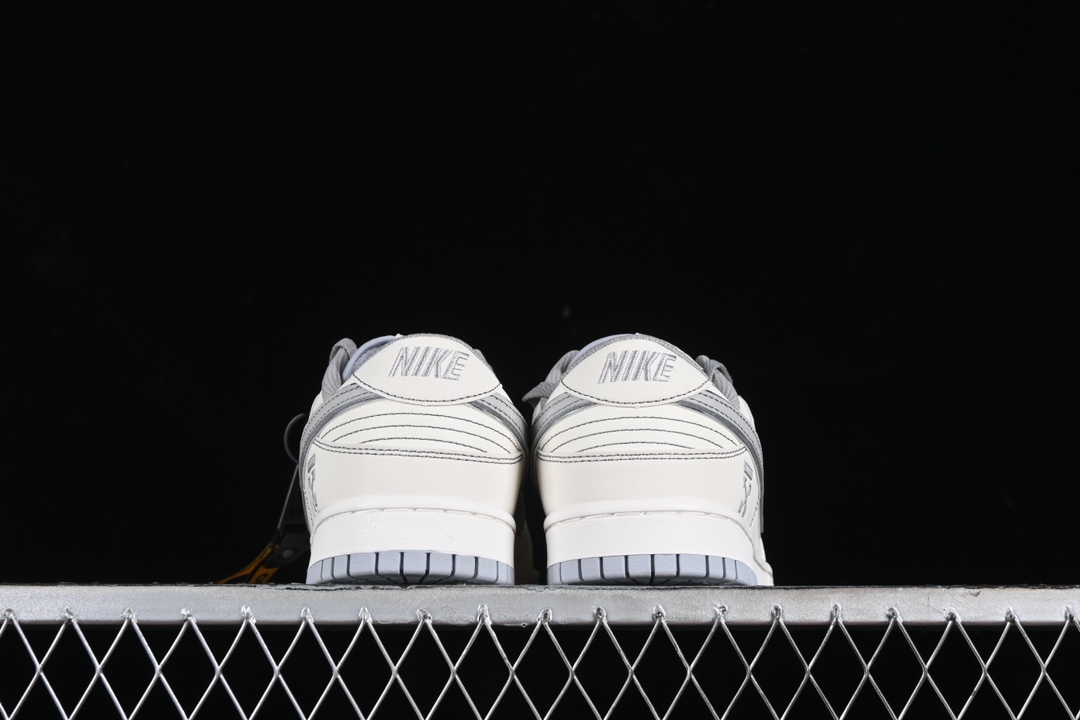 💰280公司级💰360纯原
Nk SB Dunk Low OFF-WHITE联名-米白灰勾 周年高端定制 低帮休闲板鞋 DJ2024-001
#定制鞋盒 大厂纯原品质出货 超高清洁度 皮料切割干净无任何毛边 细节完美
尺码:36 36.5 37.5 38 38.5 39 40 40.5 41 42 42.5 43 44 44.5 45 9.E5
