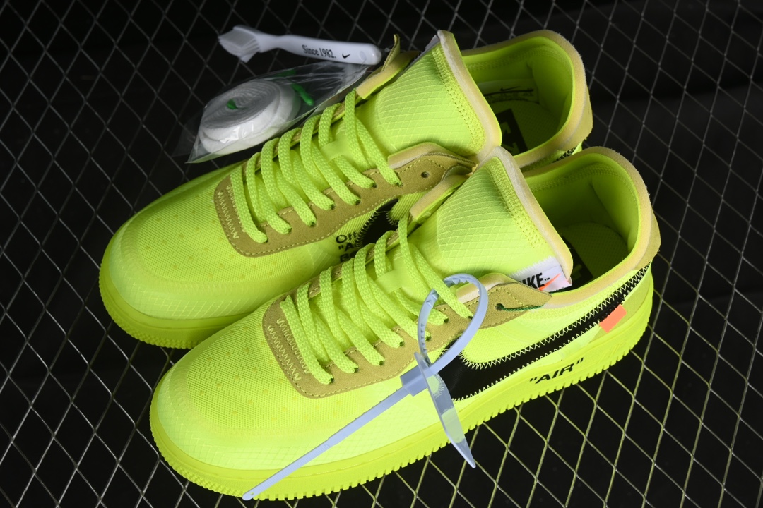 💰280纯原
 Off White x Nk Air Force 1 Low OW 联名透明黄 AO4606-700
尺码：36 36.5 37.5 38 38.5 39 40 40.5 41 42 42.5 43 44 44.5 45 K.D4