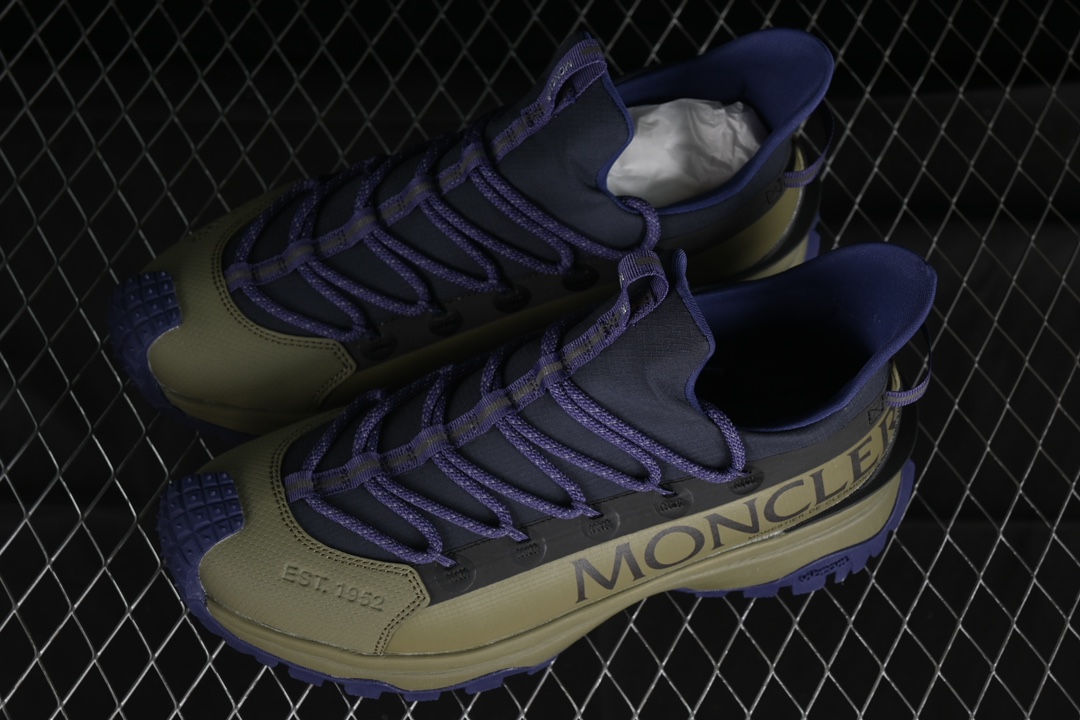💰500纯原
Moncler Trailgrip GTX 盟可睐/蒙口 抗撕裂材质山地户外鞋 M00240M3457
#鞋身采用Cordura防撕裂尼龙/Gore-Tex防水材质 中底内置全掌碳板 支撑性能拉满 侧边3M反光带
#大底采用RB MD 碳板 TPU 五层分离组合 鞋底搭载Vibram外底提供超强的抓地力和防滑性能 原装大盒包装 内赠Moncler徽章防层袋一副
尺码:36 36.5 37.5 38 38.5 39 40 40.5 41 42 42.5 43 44 44.5 45 46 X.E5