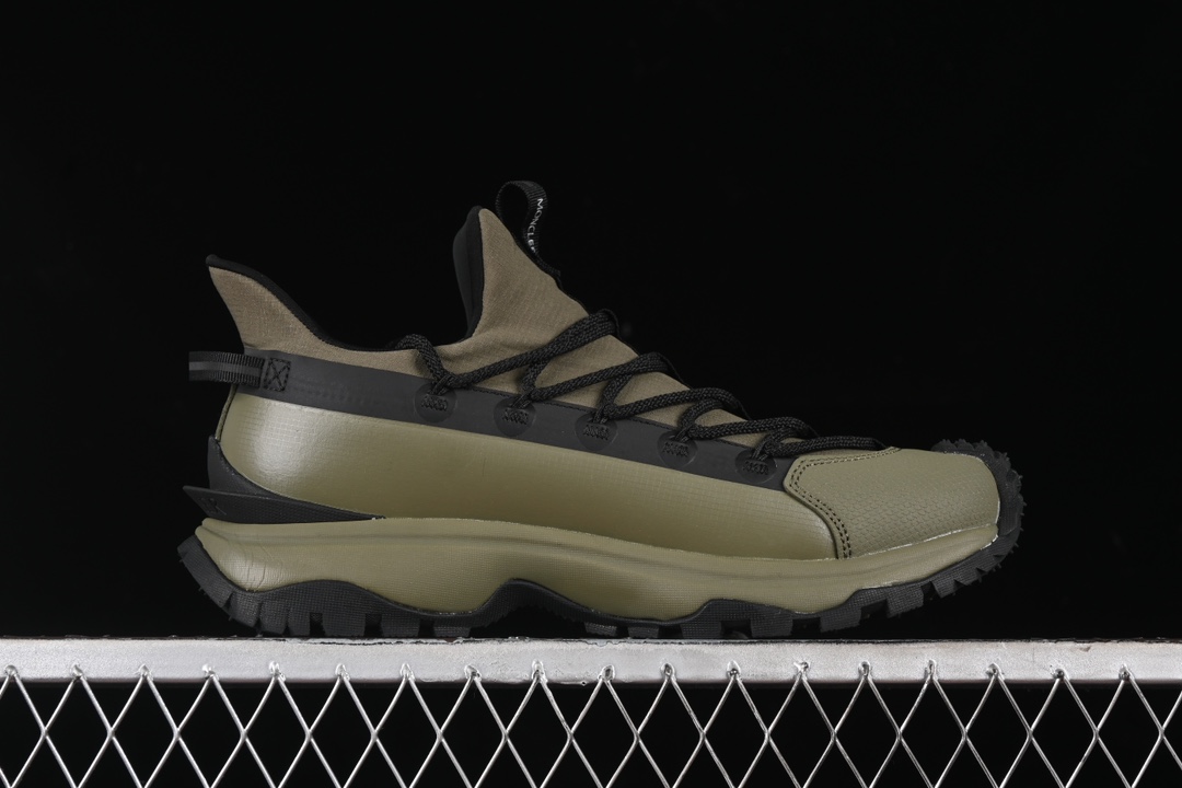 💰500纯原
Moncler Trailgrip GTX 盟可睐/蒙口 抗撕裂材质山地户外鞋 M00090M3457
#鞋身采用Cordura防撕裂尼龙/Gore-Tex防水材质 中底内置全掌碳板 支撑性能拉满 侧边3M反光带
#大底采用RB MD 碳板 TPU 五层分离组合 鞋底搭载Vibram外底提供超强的抓地力和防滑性能 原装大盒包装 内赠Moncler徽章防层袋一副
尺码:36 36.5 37.5 38 38.5 39 40 40.5 41 42 42.5 43 44 44.5 45 46 X.E5
