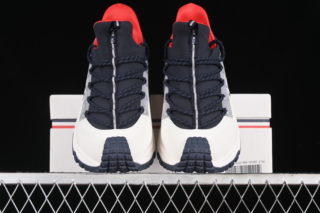 💰500纯原
Moncler Trailgrip GTX 盟可睐/蒙口 抗撕裂材质山地户外鞋 M00240M3457
#鞋身采用Cordura防撕裂尼龙/Gore-Tex防水材质 中底内置全掌碳板 支撑性能拉满 侧边3M反光带
#大底采用RB MD 碳板 TPU 五层分离组合 鞋底搭载Vibram外底提供超强的抓地力和防滑性能 原装大盒包装 内赠Moncler徽章防层袋一副
尺码:36 36.5 37.5 38 38.5 39 40 40.5 41 42 42.5 43 44 44.5 45 46 X.E5