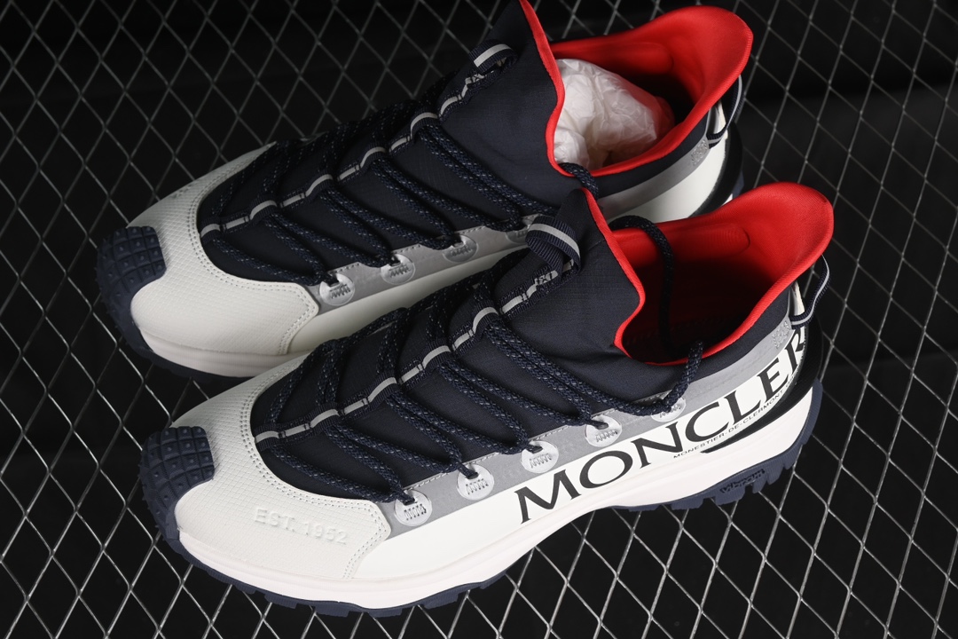 💰500纯原
Moncler Trailgrip GTX 盟可睐/蒙口 抗撕裂材质山地户外鞋 M00240M3457
#鞋身采用Cordura防撕裂尼龙/Gore-Tex防水材质 中底内置全掌碳板 支撑性能拉满 侧边3M反光带
#大底采用RB MD 碳板 TPU 五层分离组合 鞋底搭载Vibram外底提供超强的抓地力和防滑性能 原装大盒包装 内赠Moncler徽章防层袋一副
尺码:36 36.5 37.5 38 38.5 39 40 40.5 41 42 42.5 43 44 44.5 45 46 X.E5