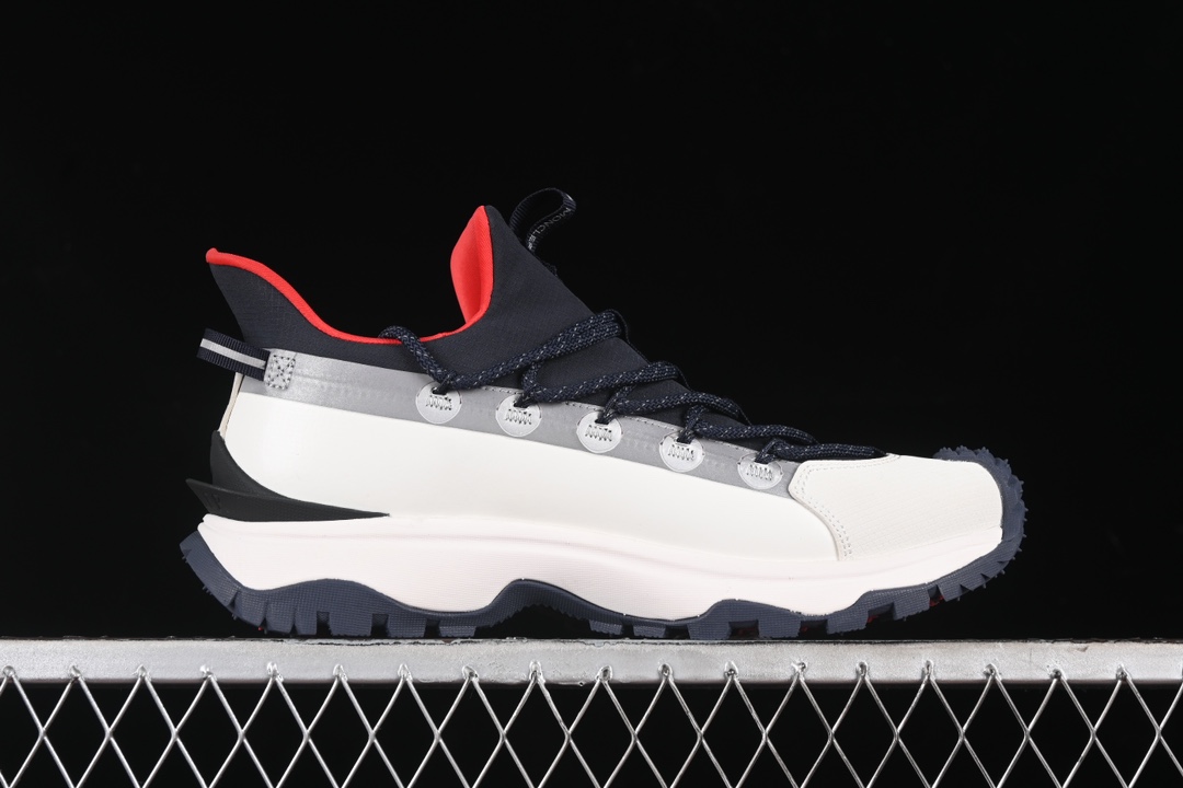 💰500纯原
Moncler Trailgrip GTX 盟可睐/蒙口 抗撕裂材质山地户外鞋 M00240M3457
#鞋身采用Cordura防撕裂尼龙/Gore-Tex防水材质 中底内置全掌碳板 支撑性能拉满 侧边3M反光带
#大底采用RB MD 碳板 TPU 五层分离组合 鞋底搭载Vibram外底提供超强的抓地力和防滑性能 原装大盒包装 内赠Moncler徽章防层袋一副
尺码:36 36.5 37.5 38 38.5 39 40 40.5 41 42 42.5 43 44 44.5 45 46 X.E5