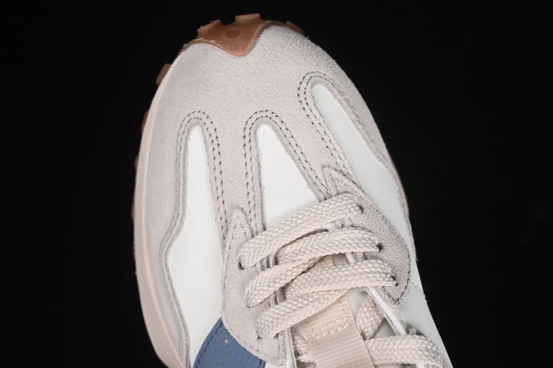 💰160真标💰180公司级💰220纯原
New Balance MS327系列复古休闲运动慢跑鞋 U327LU
尺码：36 37 37.5 38 38.5 39.5 40 40.5 41.5 42 42.5 43 44 45 N.C3