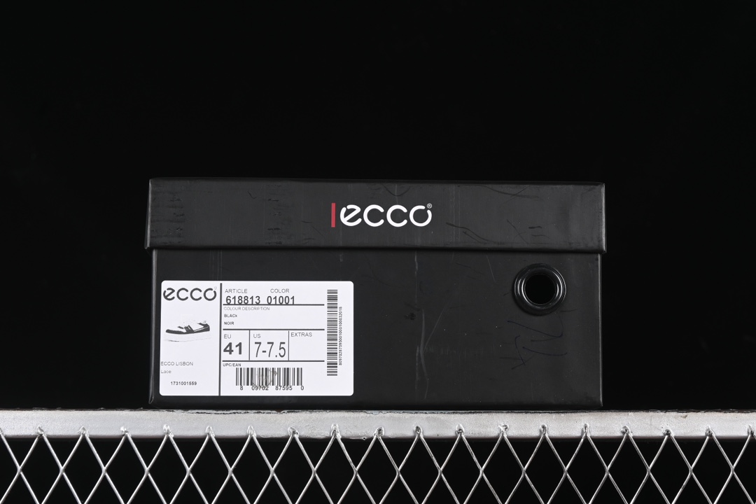 💰340纯原
Ecco 爱步2024新款时尚简约百搭真皮小白鞋 61881301001
#臻选牛皮柔软透气 采用牛皮和柔软织物衬里 提供舒适透气的穿着体验 简约系带设计,可自由调节松紧 随时随地自在出行 拼色设计为整体造型增添活力 时尚随搭 橡胶大底,轻盈缓震,舒适回弹,抓地耐磨 增高厚底 轻松成为街头焦点
尺码:38 39 40 41 42 43 皮鞋码 T.E5
