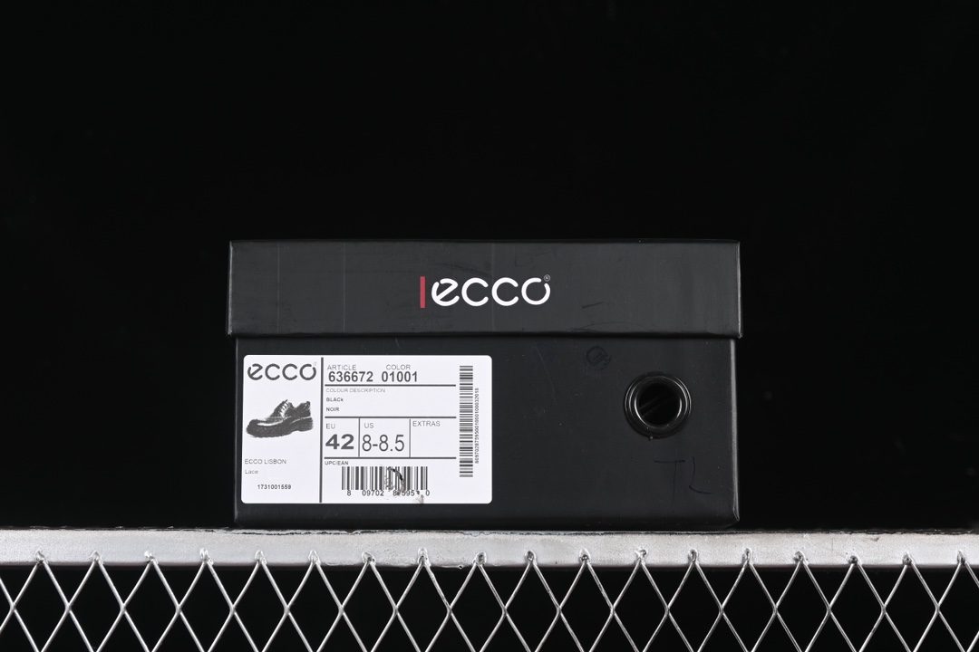 💰340纯原
Ecco 爱步布洛克商务德比圆头真皮雕花皮鞋 63667201001
#甄选优质皮革搭配柔软的纺织衬里,以缜密缝线细诉精湛工艺,集舒适与格调于一体 牛皮鞋面 触感如肤 圆头的鞋款设计令鞋头区域更加宽敞舒适,宽楦鞋型适应多种脚型,久穿不累 圆头宽楦 不易挤脚 直接注塑PU鞋底,更加符合人体工学 轻盈柔软,舒适耐穿 时尚通勤 型走职场
尺码:38 39 40 41 42 43 44 皮鞋码 T.E5