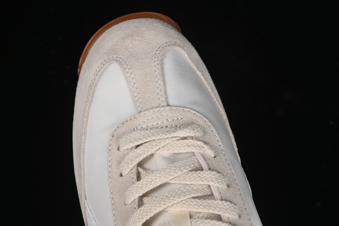 💰190纯原
Puma Easy Rider Vintage 彪马舒适简约耐磨透气低帮休闲板鞋 399028-18
尺码：36 37 37.5 38 38.5 39 40 40.5 41 42 42.5 43 44 44.5 45 N.C3