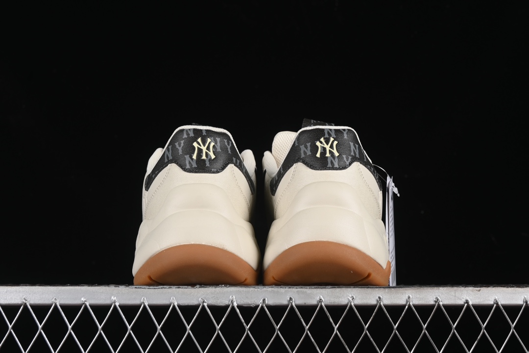 💰170真标💰200公司级💰240纯原
NY MLB Bigball Chunky Embo Monogram 纽约洋基队 增高厚底休闲凉鞋 3ASHBEM4N50IVS
尺码:35 36 36.5 37.5 38 38.5 39 40 40.5 41 42 42.5 43 44 44.5 45 N.C3
