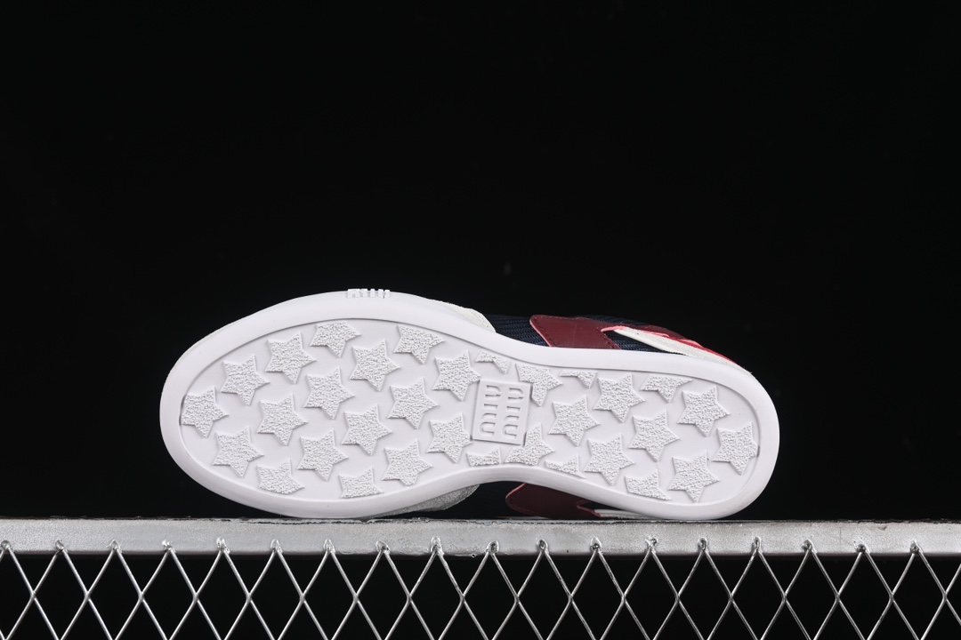 💰300纯原
 Miumiu Calzature Donna 徳训平底休闲生活鞋
尺码：36 37 37.5 38 38.5 39.5 40 AJD4