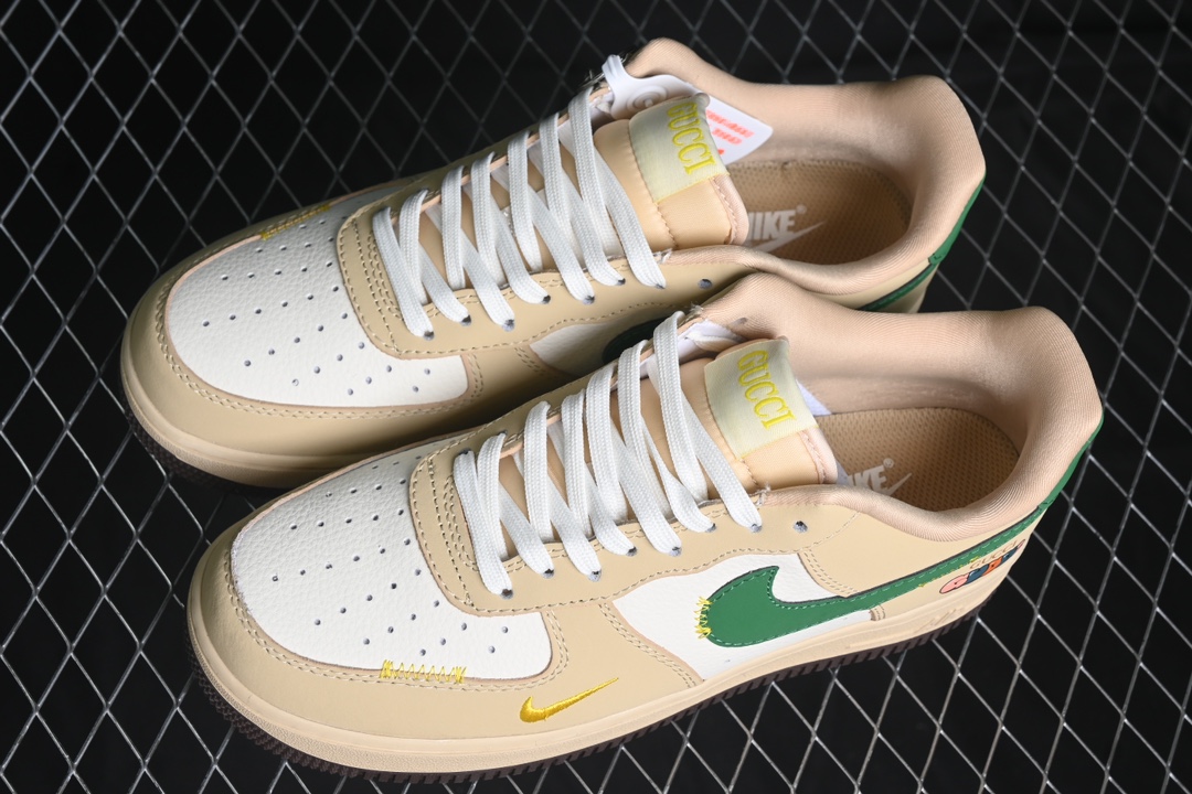 💰300纯原
Nk Air Force 1'07 Low 古驰联名-白棕绿 空军一号低帮休闲板鞋 KK1988-024
#原楦头原纸板 原装鞋盒 定制五金配件 内置全掌气垫 原厂鞋底
尺码:36 36.5 37.5 38 38.5 39 40 40.5 41 42 42.5 43 44 44.5 45 9.D4