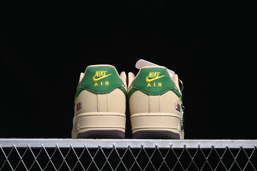 💰300纯原
Nk Air Force 1'07 Low 古驰联名-白棕绿 空军一号低帮休闲板鞋 KK1988-024
#原楦头原纸板 原装鞋盒 定制五金配件 内置全掌气垫 原厂鞋底
尺码:36 36.5 37.5 38 38.5 39 40 40.5 41 42 42.5 43 44 44.5 45 9.D4