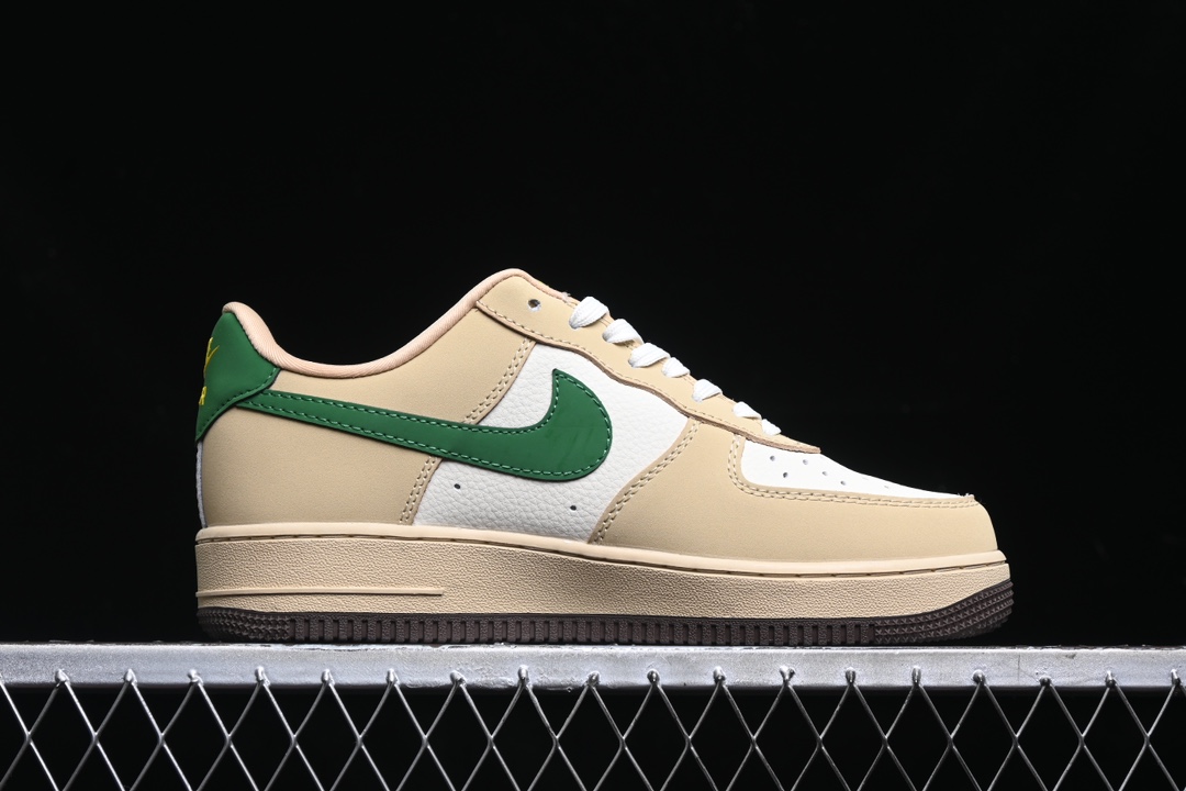 💰300纯原
Nk Air Force 1'07 Low 古驰联名-白棕绿 空军一号低帮休闲板鞋 KK1988-024
#原楦头原纸板 原装鞋盒 定制五金配件 内置全掌气垫 原厂鞋底
尺码:36 36.5 37.5 38 38.5 39 40 40.5 41 42 42.5 43 44 44.5 45 9.D4