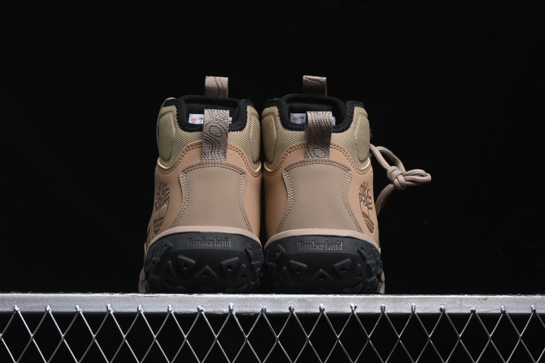 💰300纯原
Timberland 添柏岚/天伯伦户外运动休闲靴 TB0A6CWNEN3
尺码：40 41 42 43 44 45 46 AJD4