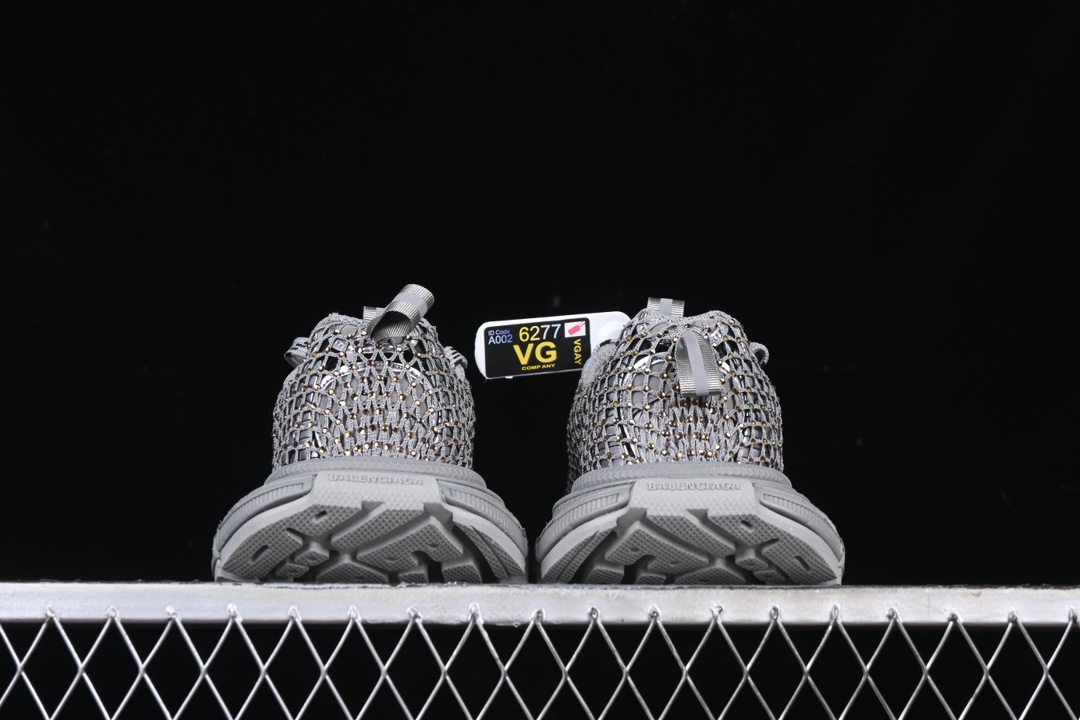 💰460纯原
 Balenciaga Phantom Sneaker 官方同步 巴黎世家全新十代潮流跑鞋 W3XFN1210
尺码：35 36 37 38 39 40 41 42 43 44 45 46 3.E5