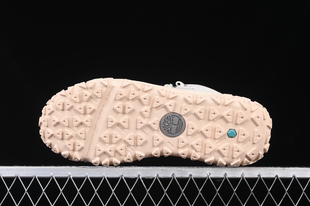 💰300纯原
Timberland 添柏岚/天伯伦户外运动休闲靴 TB0A62EM
尺码：40 41 42 43 44 45 46 AJD4