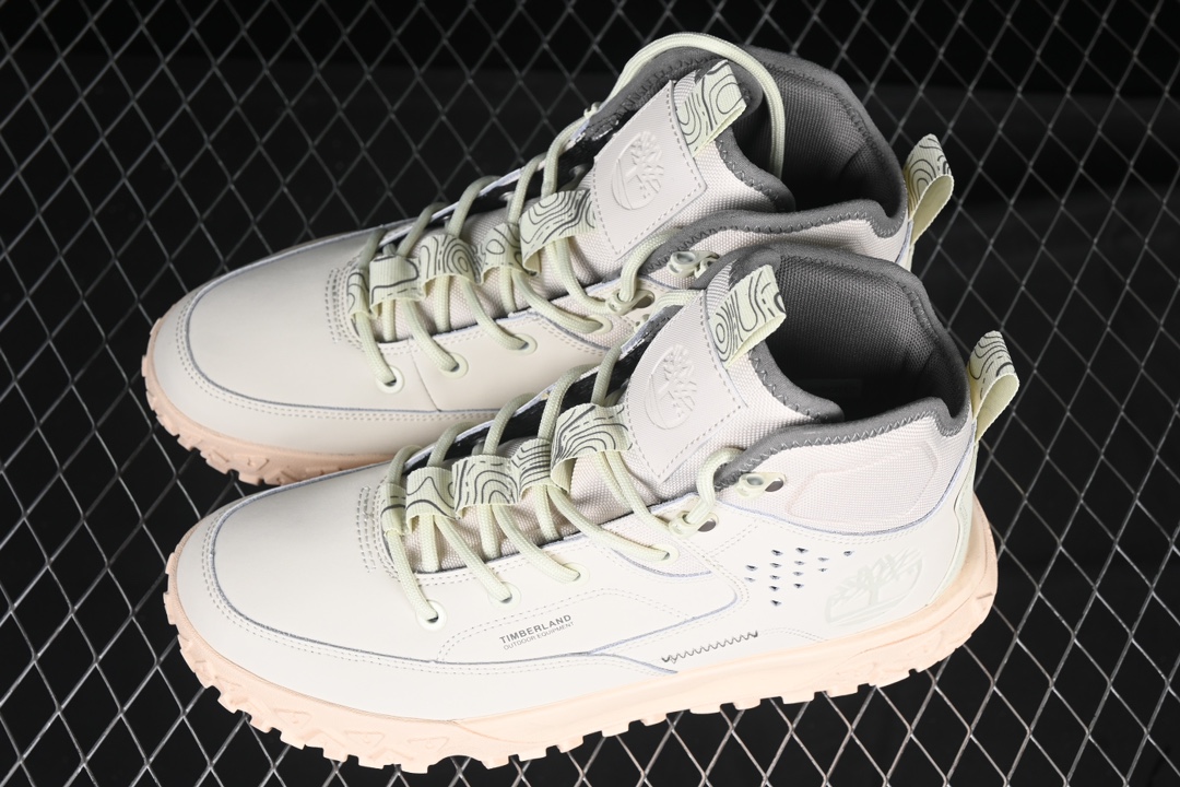 💰300纯原
Timberland 添柏岚/天伯伦户外运动休闲靴 TB0A62EM
尺码：40 41 42 43 44 45 46 AJD4