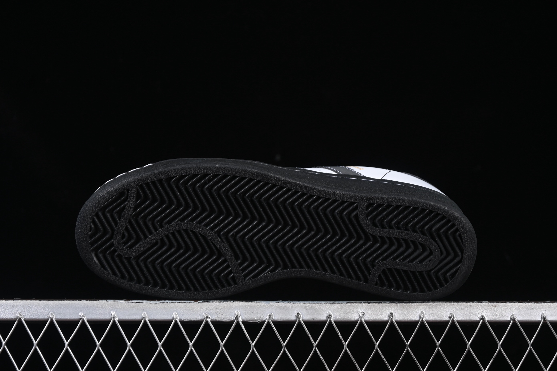  纯原 Adidas Originals Superstar XLG IE8409 贝壳头厚底休闲板鞋
