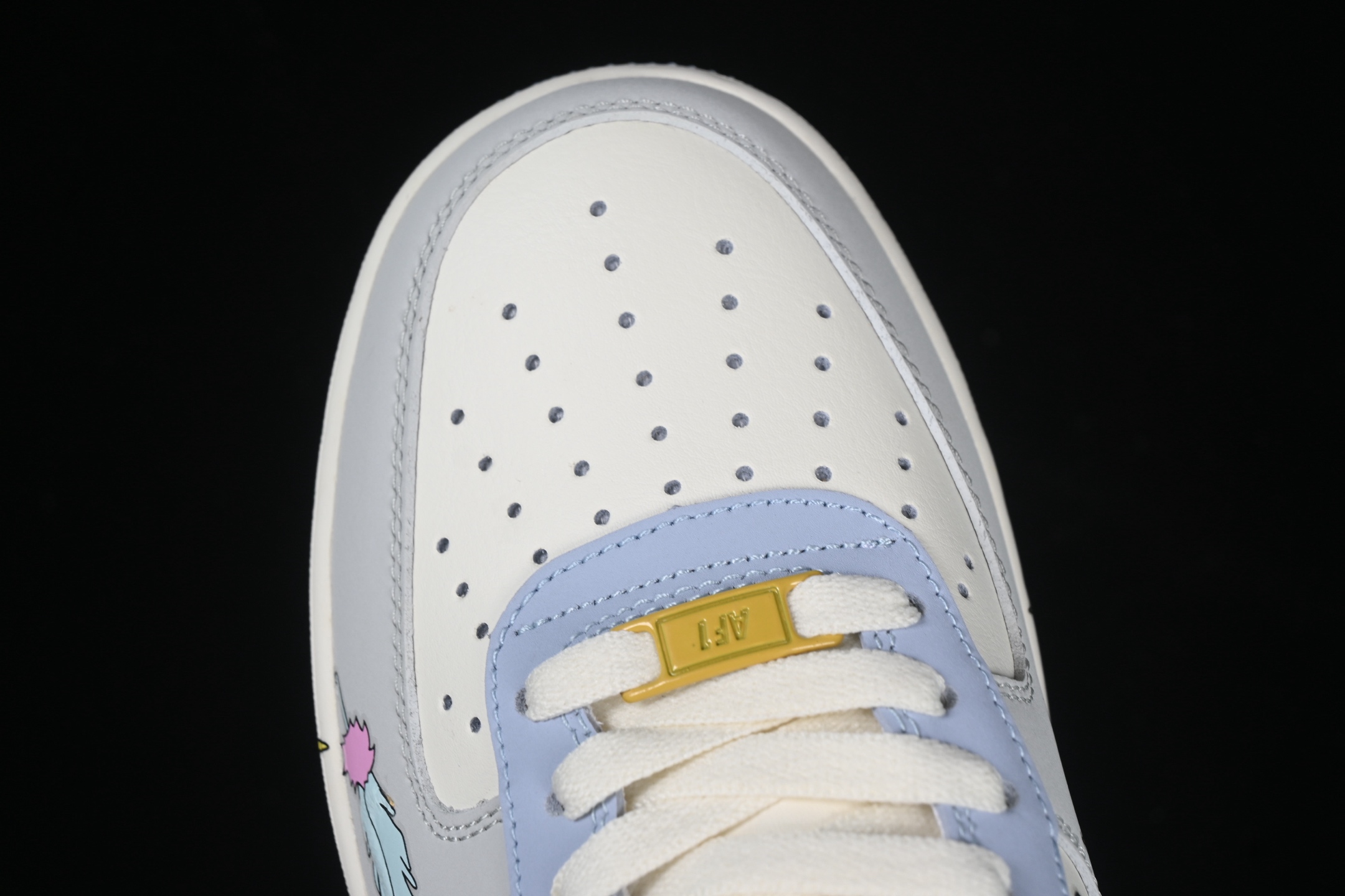 💰300纯原
Nk Air Force 1'07 Low "Cherub" 二次元手绘涂鸦 小天使 空军一号 低帮休闲板鞋 DB3301-711
#小天使就像一束光,照亮了身边每一个角落,温暖着每一个人的心。她或许没有真正的翅膀,可她善良、纯真的举动,让大家都坚信,她就是降临人间的小天使 ,给这个平凡的世界带来无尽的美好与希望。
尺码:36 36.5 37.5 38 38.5 39 40 40.5 41 42 42.5 43 44 44.5 45 9.D4