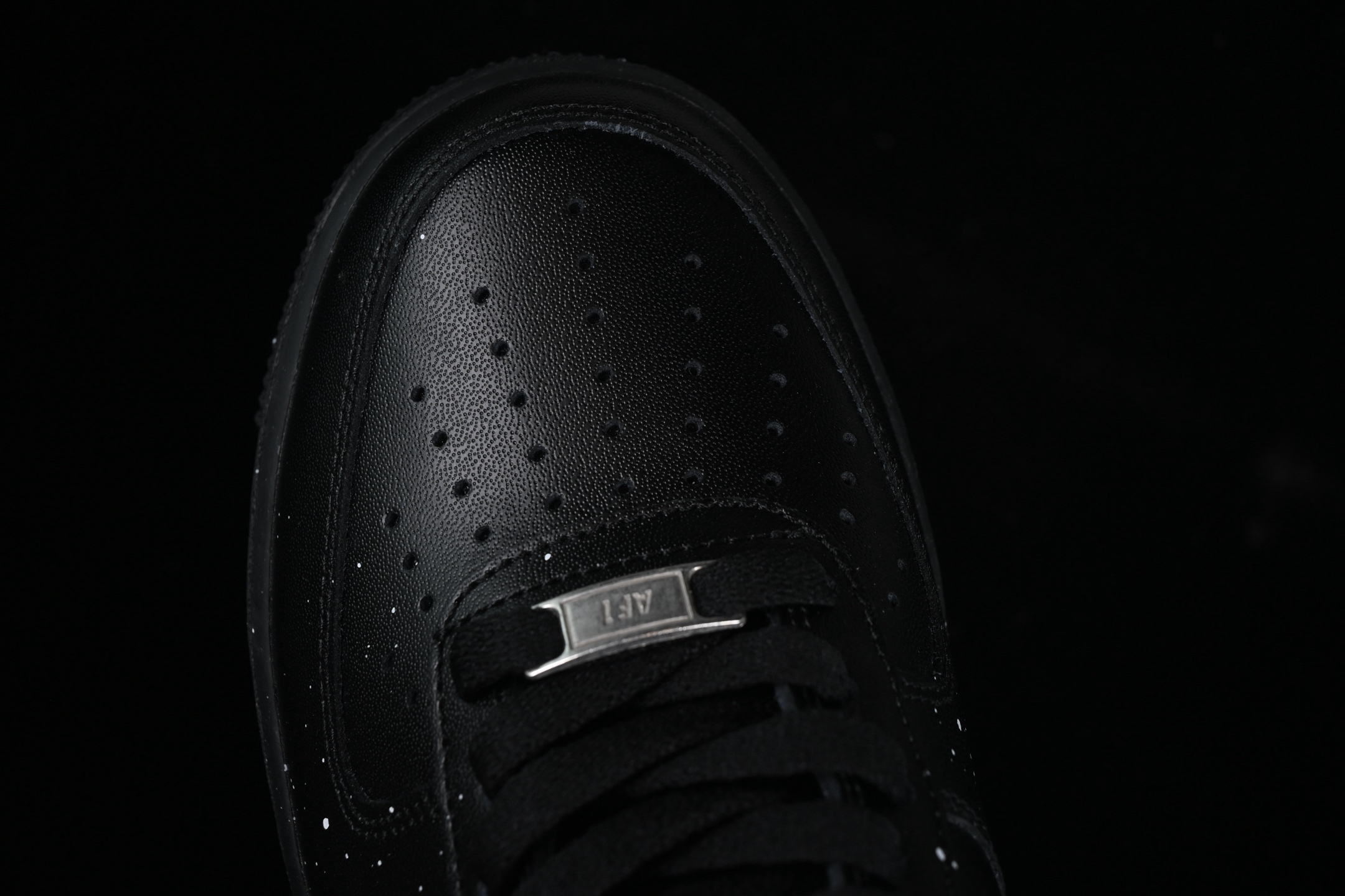 💰300纯原
Nk Air Force 1'07 Low 二次元主题 黑白泼墨 空军一号 低帮休闲板鞋 CK0316-059
#原楦头原纸板 原装鞋盒 定制五金配件 内置全掌气垫 原厂鞋底
尺码:36 36.5 37.5 38 38.5 39 40 40.5 41 42 42.5 43 44 44.5 45 9.D4