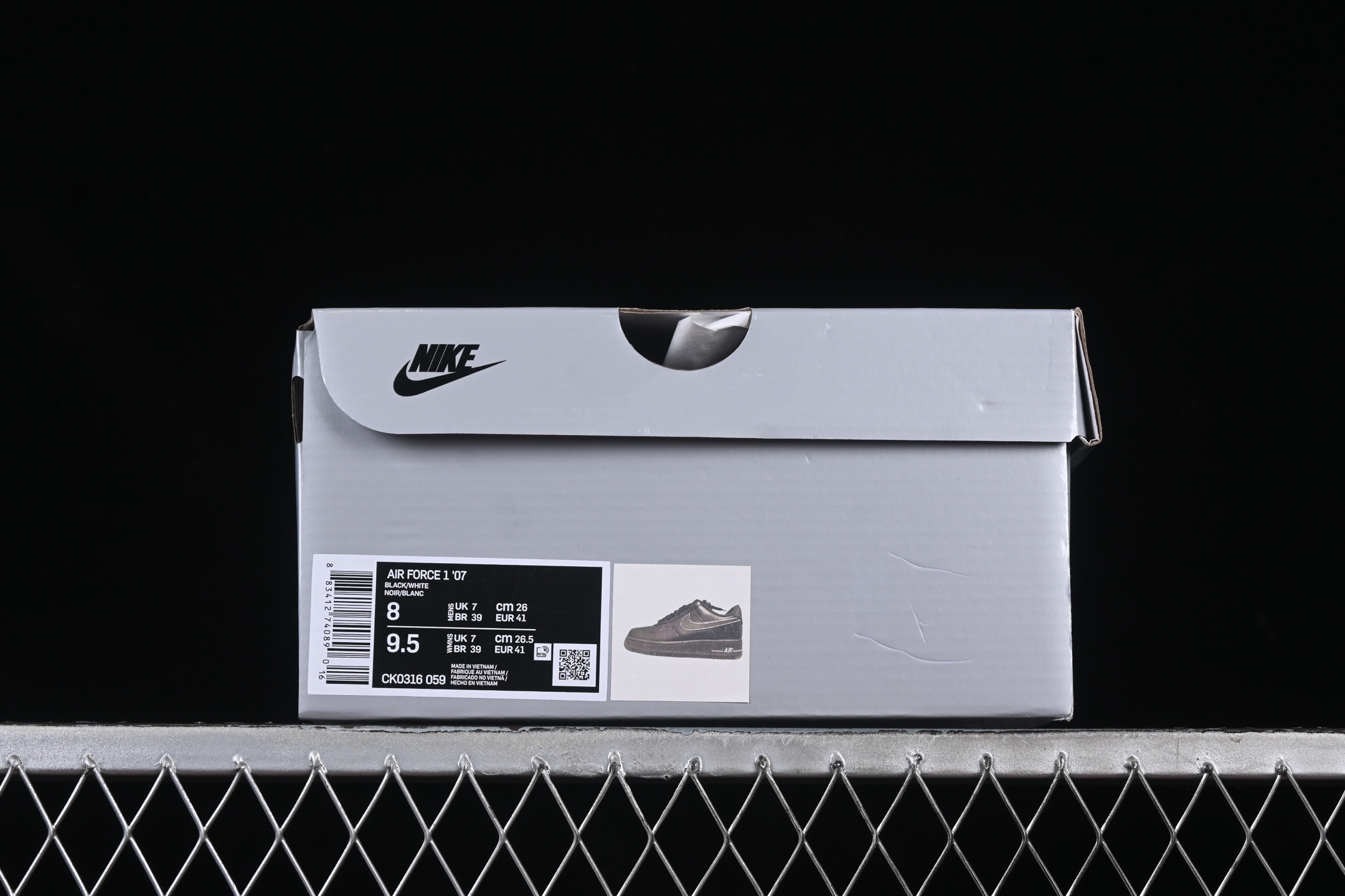 💰300纯原
Nk Air Force 1'07 Low 二次元主题 黑白泼墨 空军一号 低帮休闲板鞋 CK0316-059
#原楦头原纸板 原装鞋盒 定制五金配件 内置全掌气垫 原厂鞋底
尺码:36 36.5 37.5 38 38.5 39 40 40.5 41 42 42.5 43 44 44.5 45 9.D4