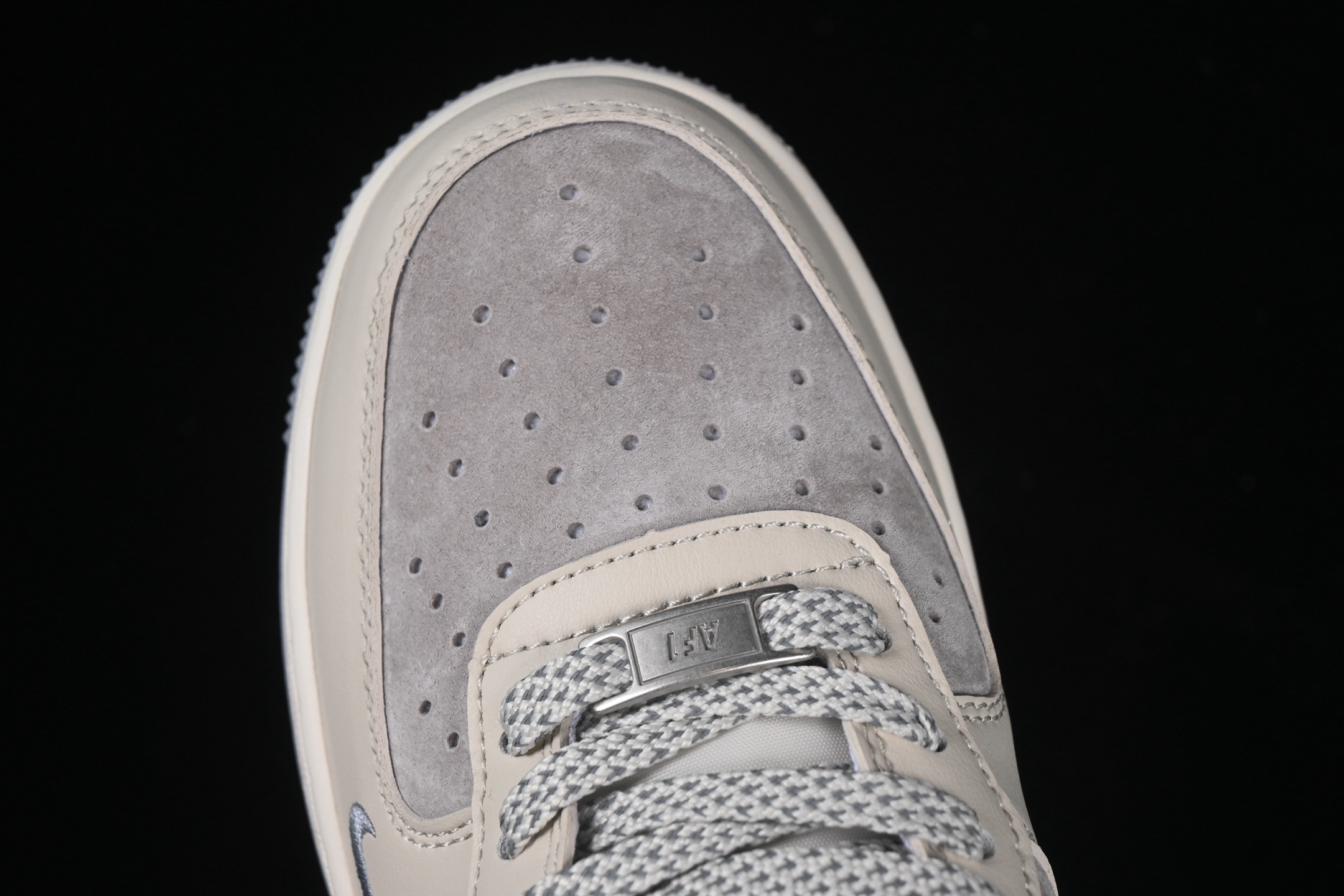 💰300纯原
Nk Air Force 1'07 Low 北面联名 拼接猪八红尾 空军一号 低帮休闲板鞋 XZ6188-649
#原楦头原纸板 原装鞋盒 定制五金配件 内置全掌气垫 原厂鞋底
尺码:36 36.5 37.5 38 38.5 39 40 40.5 41 42 42.5 43 44 44.5 45 9.D4