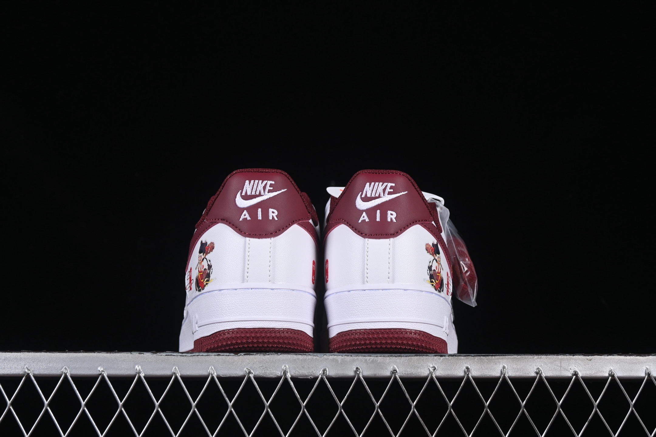 💰300纯原
Nk Air Force 1'07 Low "Nezha" 二次元手绘涂鸦 叱咤风云 空军一号 低帮休闲板鞋 FV5988-105
#定制皮料 原厂3D打印 定制鞋盒 原楦原纸板 纯正空军版型 内置全掌气垫
尺码:36 36.5 37.5 38 38.5 39 40 40.5 41 42 42.5 43 44 44.5 45 9.D4