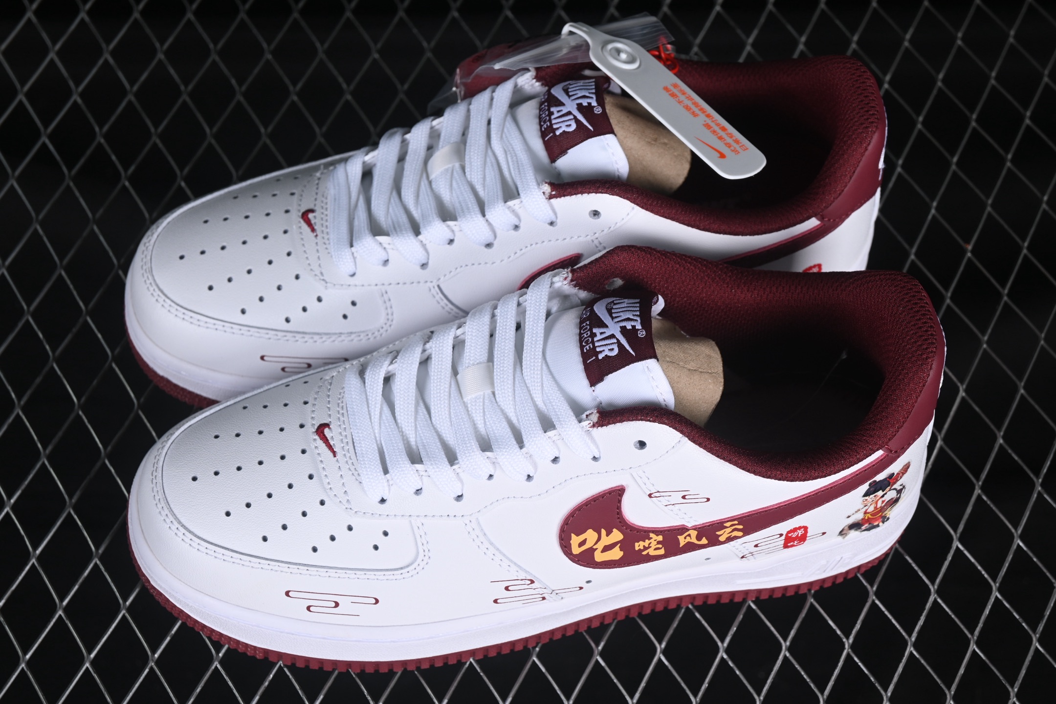 💰300纯原
Nk Air Force 1'07 Low "Nezha" 二次元手绘涂鸦 叱咤风云 空军一号 低帮休闲板鞋 FV5988-105
#定制皮料 原厂3D打印 定制鞋盒 原楦原纸板 纯正空军版型 内置全掌气垫
尺码:36 36.5 37.5 38 38.5 39 40 40.5 41 42 42.5 43 44 44.5 45 9.D4
