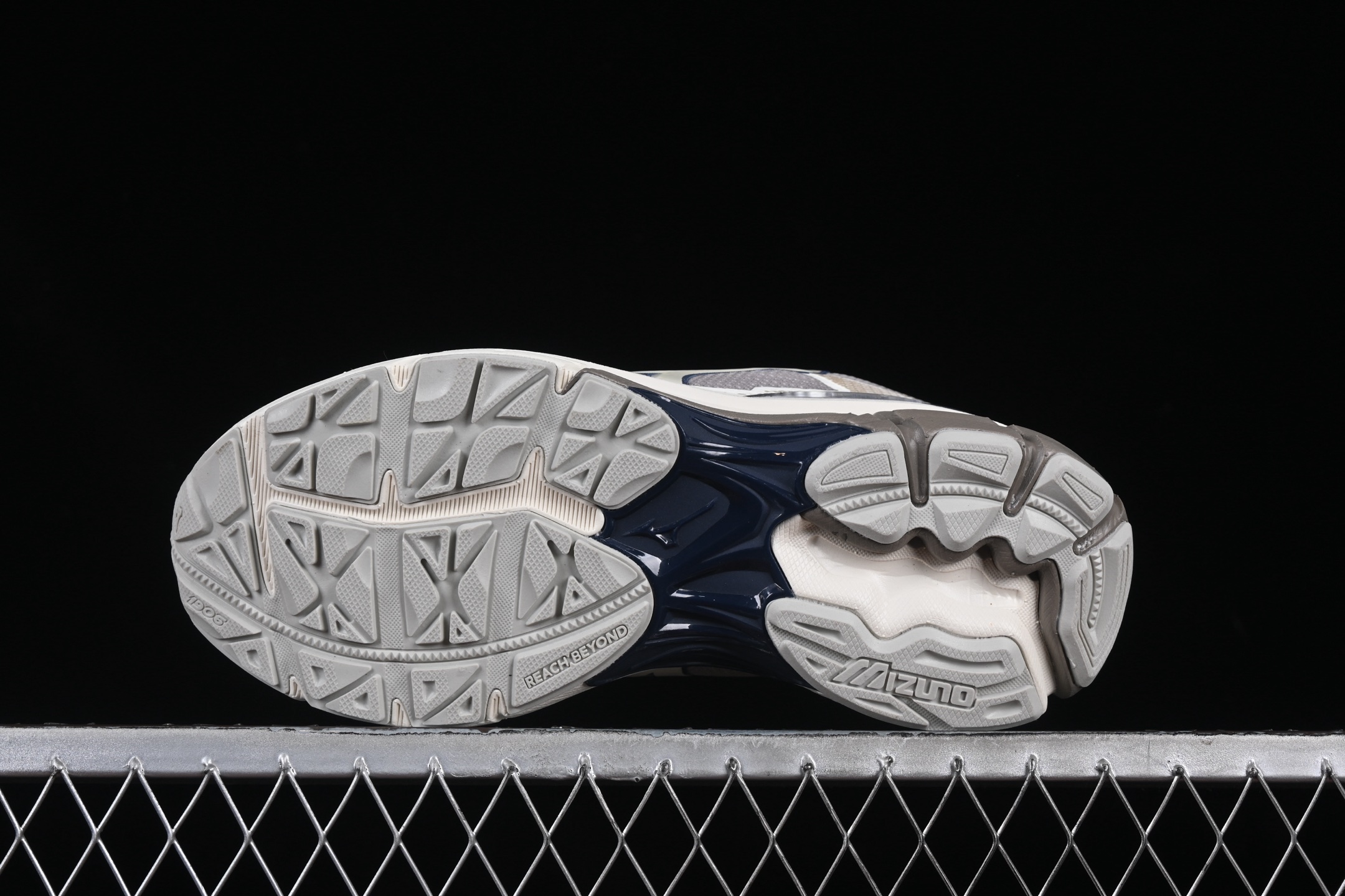 💰240纯原
Mizuno Halo Mix 美津浓织物透气低帮休闲跑步鞋 D1GH240810
尺码：36 36.5 37 38 38.5 39 40 40.5 41 42 42.5 43 44 44.5 45 X.D4