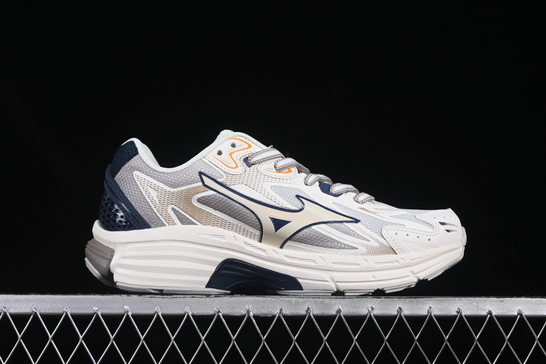 💰240纯原
Mizuno Halo Mix 美津浓织物透气低帮休闲跑步鞋 D1GH240810
尺码：36 36.5 37 38 38.5 39 40 40.5 41 42 42.5 43 44 44.5 45 X.D4