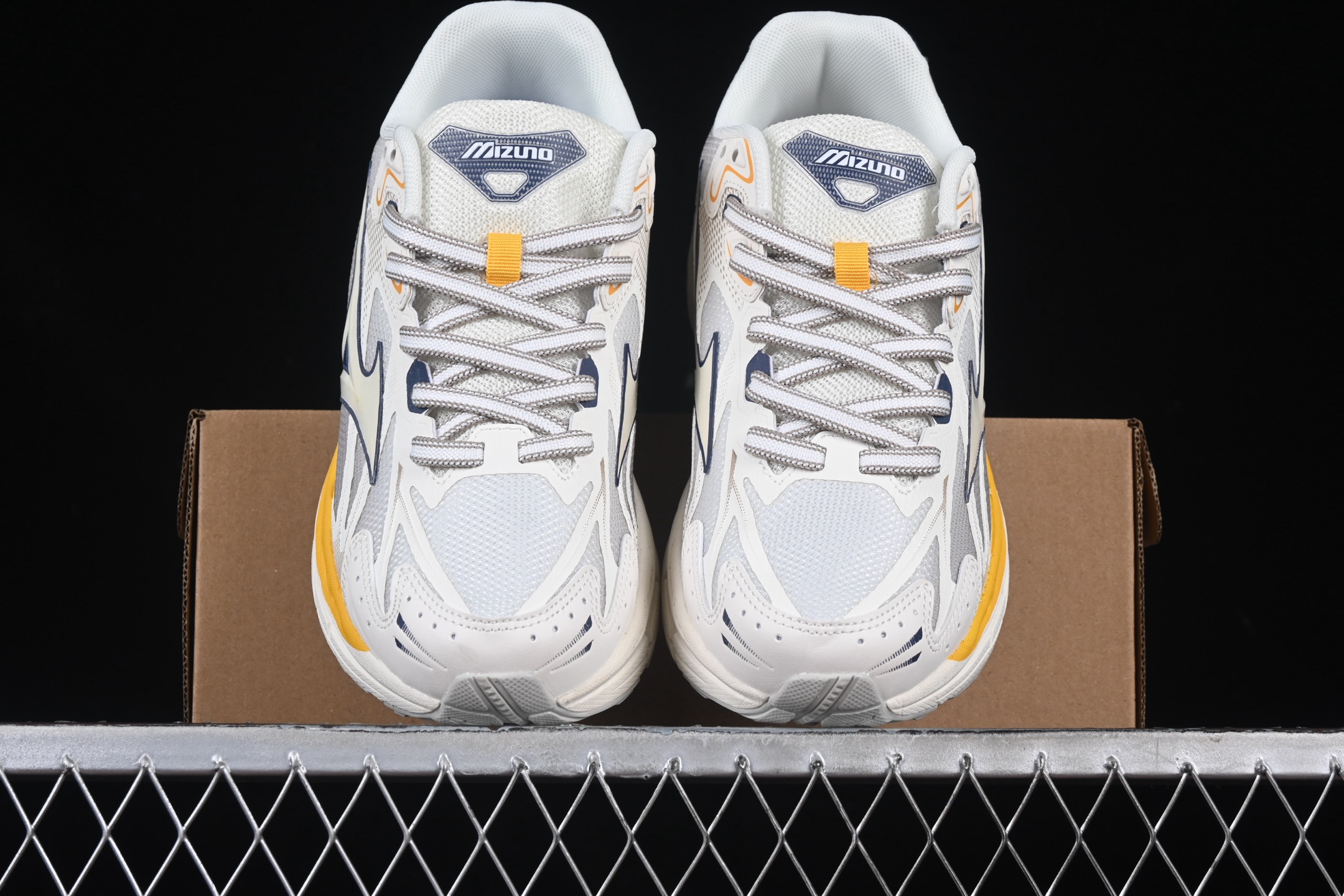 💰240纯原
Mizuno Halo Mix 美津浓织物透气低帮休闲跑步鞋 D1GH240810
尺码：36 36.5 37 38 38.5 39 40 40.5 41 42 42.5 43 44 44.5 45 X.D4