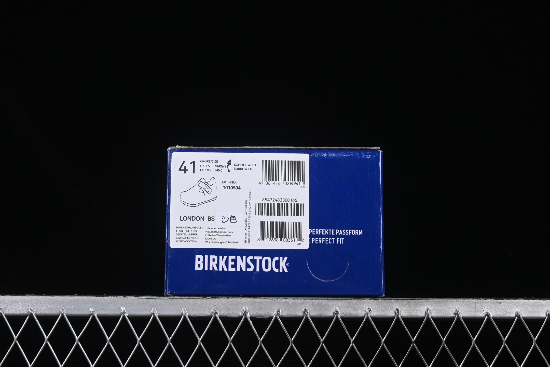 💰240纯原
Birkenstock London BS 勃肯懒人休闲鞋 沙色
#采用质地柔软牛皮绒面革植入羊羔毛鞋垫和里衬材质 中底搭载缓震软木橡胶 外置EVA轻量片装外底
尺码:35 36 37 38 39 40 41 42 43 44 G.D4